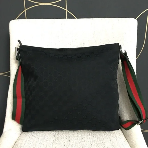 Authentic Gucci unisex messenger bag black monogram canvas - Picture 7 of 16
